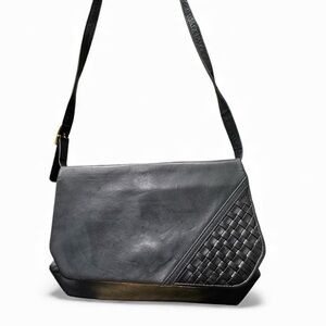 Vintage Bally Navy Lambskin Shoulder Bag | Made in Italy